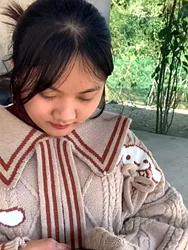 Snapshot of lau-2 chatting on November 27, 2025, 2:46 am lau-2 online show from November 27, 2025, 2:46 am