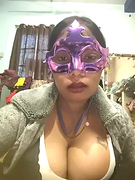 aarti03fb online show from December 17, 2025, 6:19 am