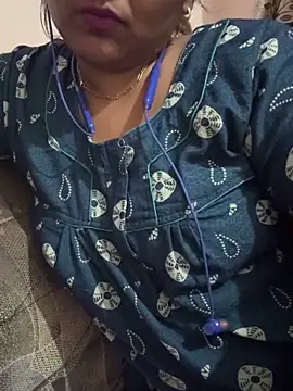 Tamil Smiley Queen online show from January 15, 2026, 5:05 pm