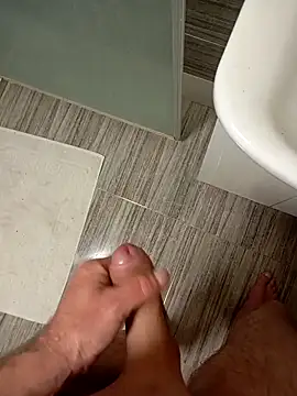 tomas111k online show from March 13, 2026, 5:25 am