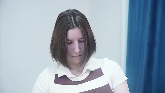 AnnalisaYeary online show from November 25, 2025, 4:23 am