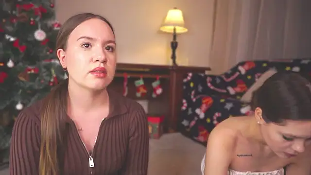 VirginiaRowe online show from December 16, 2025, 2:33 pm