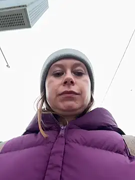 Brooke lover online show from March 16, 2026, 7:23 am