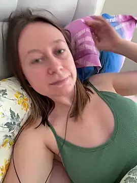 Brooke lover online show from April 11, 2026, 9:13 am