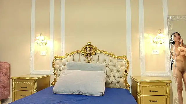 HallieStone online show from February 19, 2026, 1:18 pm