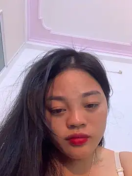 lana-kan online show from December 18, 2025, 8:37 pm