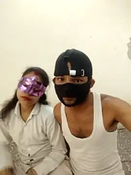 Sexy komal02 online show from December 16, 2025, 9:03 am