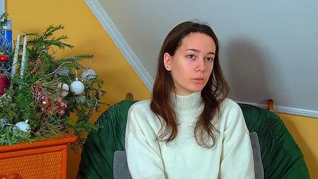 LilyLanes online show from December 22, 2025, 6:54 am