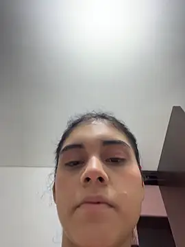 Miia moonn online show from February 10, 2026, 1:10 am