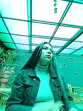 Vayoleth 0-2 online show from December 2, 2025, 3:18 pm