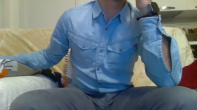 Eroshotlicker online show from January 14, 2026, 9:52 pm