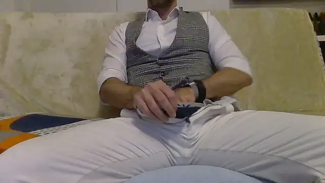 Eroshotlicker online show from February 25, 2026, 9:46 pm