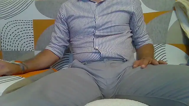 Snapshot of Eroshotlicker chatting on July 2, 2026, 10:05 pm Eroshotlicker online show from July 2, 2026, 10:05 pm