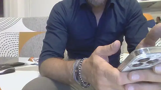 Snapshot of Eroshotlicker chatting on July 23, 2026, 9:57 pm Eroshotlicker online show from July 23, 2026, 9:57 pm