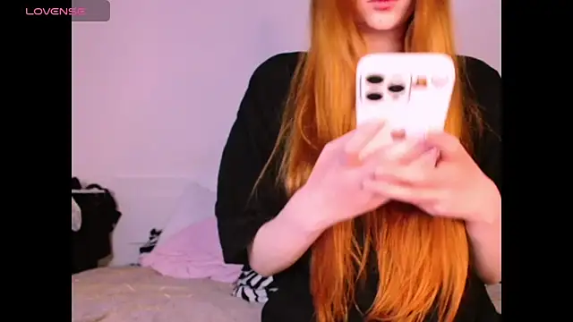 Snapshot of _Milana_Sparkl75_ chatting on February 22, 2026, 7:45 pm Milana Sparkl75 online show from February 22, 2026, 7:45 pm