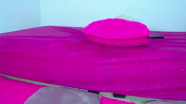 Milytylor online show from March 5, 2026, 2:29 am