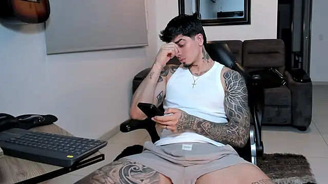 Snapshot of _mrcock__ chatting on July 8, 2026, 5:01 am mrcock online show from July 8, 2026, 5:01 am