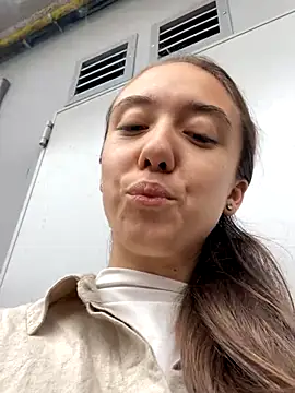 Snapshot of CristinaSw chatting on December 14, 2025, 12:54 pm CristinaSw online show from December 14, 2025, 12:54 pm