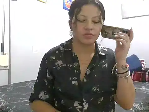 marcoz charlotte05 online show from November 26, 2025, 1:06 am