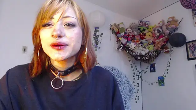 Layla quinn online show from May 21, 2026, 8:05 pm
