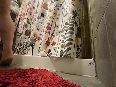 xxxenzo1 online show from January 12, 2025, 11:28 am