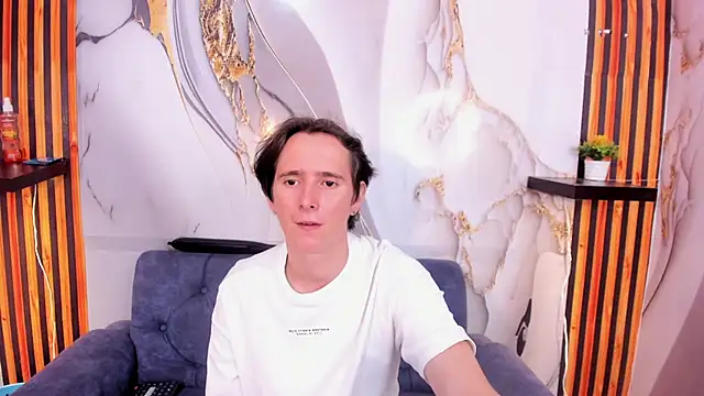 Aaron LatinMen2 online show from November 27, 2025, 3:30 am