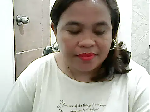 cutechubby online show from March 11, 2026, 12:38 am