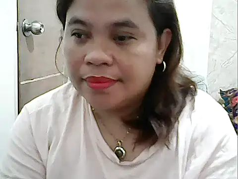 cutechubby online show from April 4, 2026, 9:34 pm