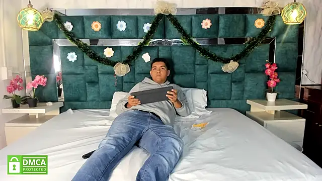 Snapshot of _bonnyandclyde chatting on January 6, 2026, 11:58 am bonnyandclyde online show from January 6, 2026, 11:58 am