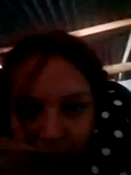 Beckyz25 online show from November 29, 2025, 4:43 pm