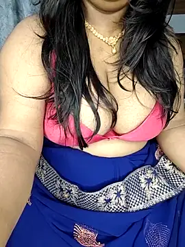 Snapshot of Curvy_Pooja chatting on June 12, 2026, 5:12 pm Curvy Pooja online show from June 12, 2026, 5:12 pm