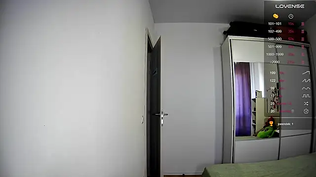 Snapshot of ArianeRandy chatting on June 17, 2026, 3:13 pm ArianeRandy online show from June 17, 2026, 3:13 pm