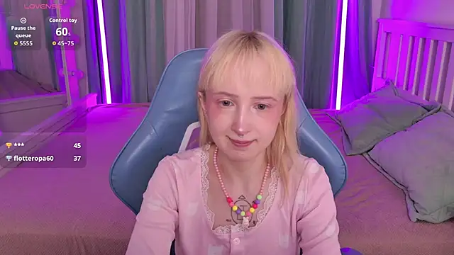Snapshot of _Babyface_ chatting on June 13, 2026, 12:25 pm Babyface online show from June 13, 2026, 12:25 pm