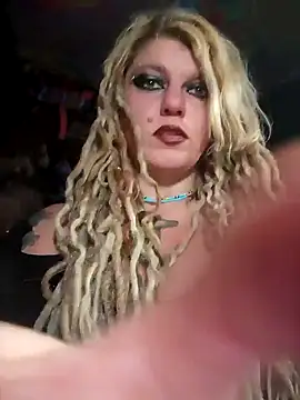 Snapshot of Horny_hippie chatting on January 18, 2026, 10:19 am Horny hippie online show from January 18, 2026, 10:19 am