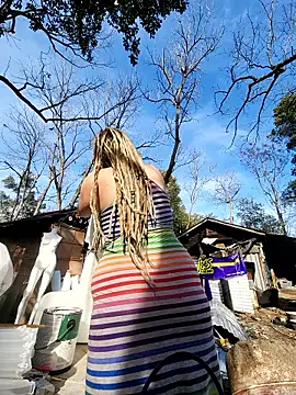 Snapshot of Horny_hippie chatting on March 1, 2026, 8:22 pm Horny hippie online show from March 1, 2026, 8:22 pm