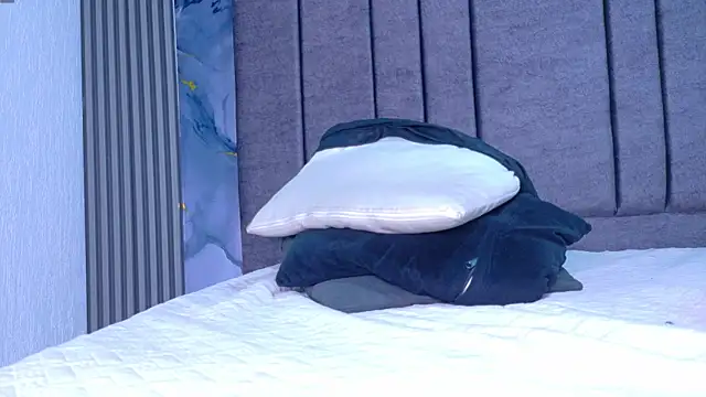 DANIK STARS online show from December 1, 2025, 3:06 pm