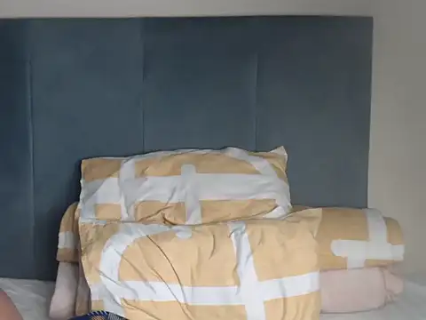 Chocolatebae86 online show from November 26, 2025, 3:46 pm