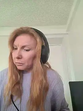 Snapshot of JenyJansy chatting on November 28, 2025, 1:47 pm JenyJansy online show from November 28, 2025, 1:47 pm