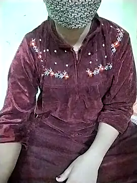 RASHMI SHARMA9 online show from November 29, 2025, 5:43 am