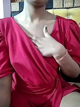 RASHMI SHARMA9 online show from April 2, 2026, 5:43 pm