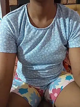 Snapshot of RASHMI_SHARMA9 chatting on May 22, 2026, 5:51 pm RASHMI SHARMA9 online show from May 22, 2026, 5:51 pm