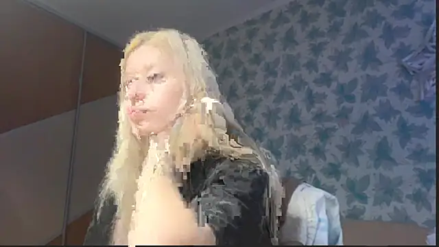 Barbie Blondie online show from December 21, 2025, 12:18 am