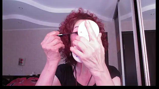 Kelly Flurr online show from June 7, 2026, 1:48 pm