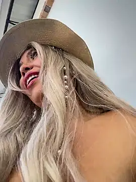 Snapshot of IsaSantoDomingo chatting on November 29, 2025, 2:09 pm IsaSantoDomingo online show from November 29, 2025, 2:09 pm