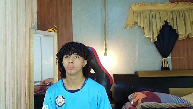 kim curlyy online show from March 21, 2026, 1:37 pm