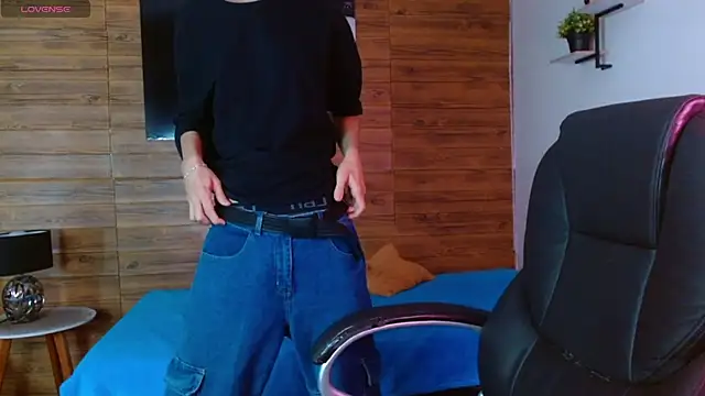 Snapshot of Michaelkoiv chatting on November 29, 2025, 12:30 pm Michaelkoiv online show from November 29, 2025, 12:30 pm