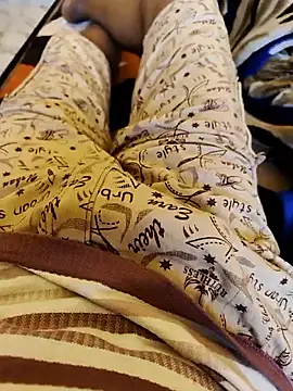 Snapshot of ishan2026 chatting on December 1, 2025, 8:19 am ishan2026 online show from December 1, 2025, 8:19 am