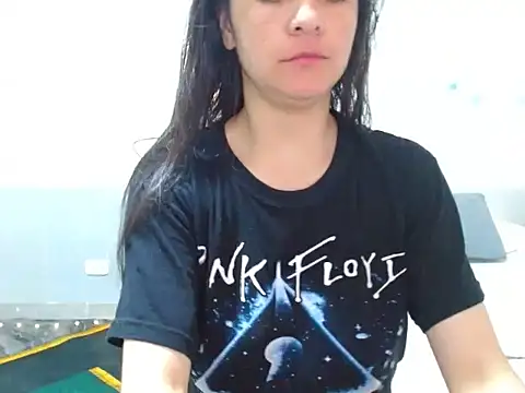 seductrixee online show from December 17, 2025, 3:12 am