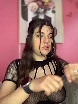 Scarletts Boobs online show from November 28, 2025, 8:11 pm