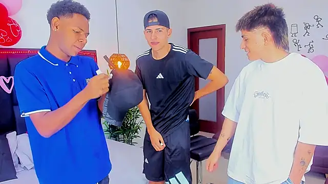 Snapshot of Crazy_porkys chatting on February 17, 2026, 7:20 pm Crazy porkys online show from February 17, 2026, 7:20 pm